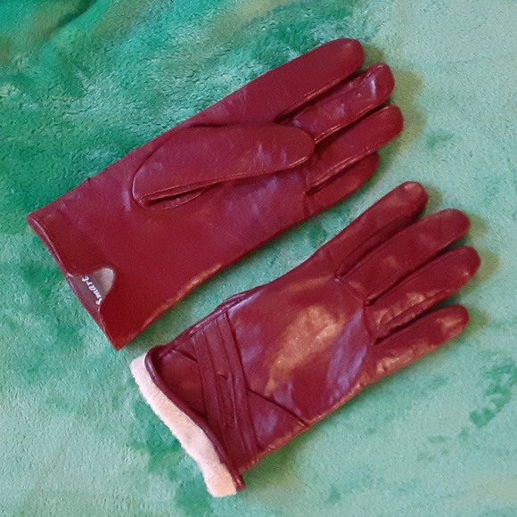 Burgundy Leather Gloves - Picture 2 of 16